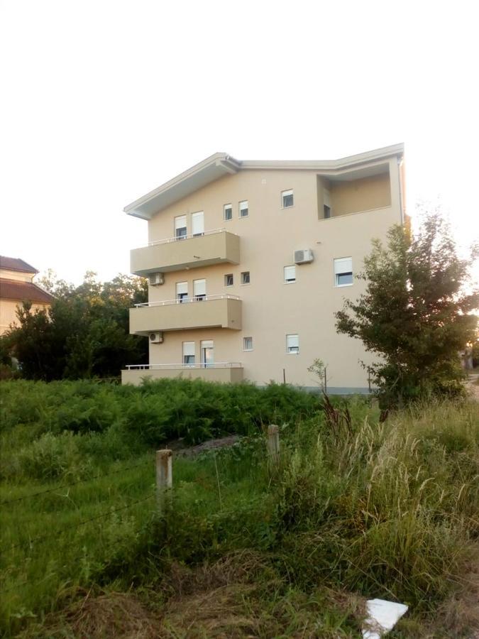 Tufio Apartmani Ulcinj Exterior photo